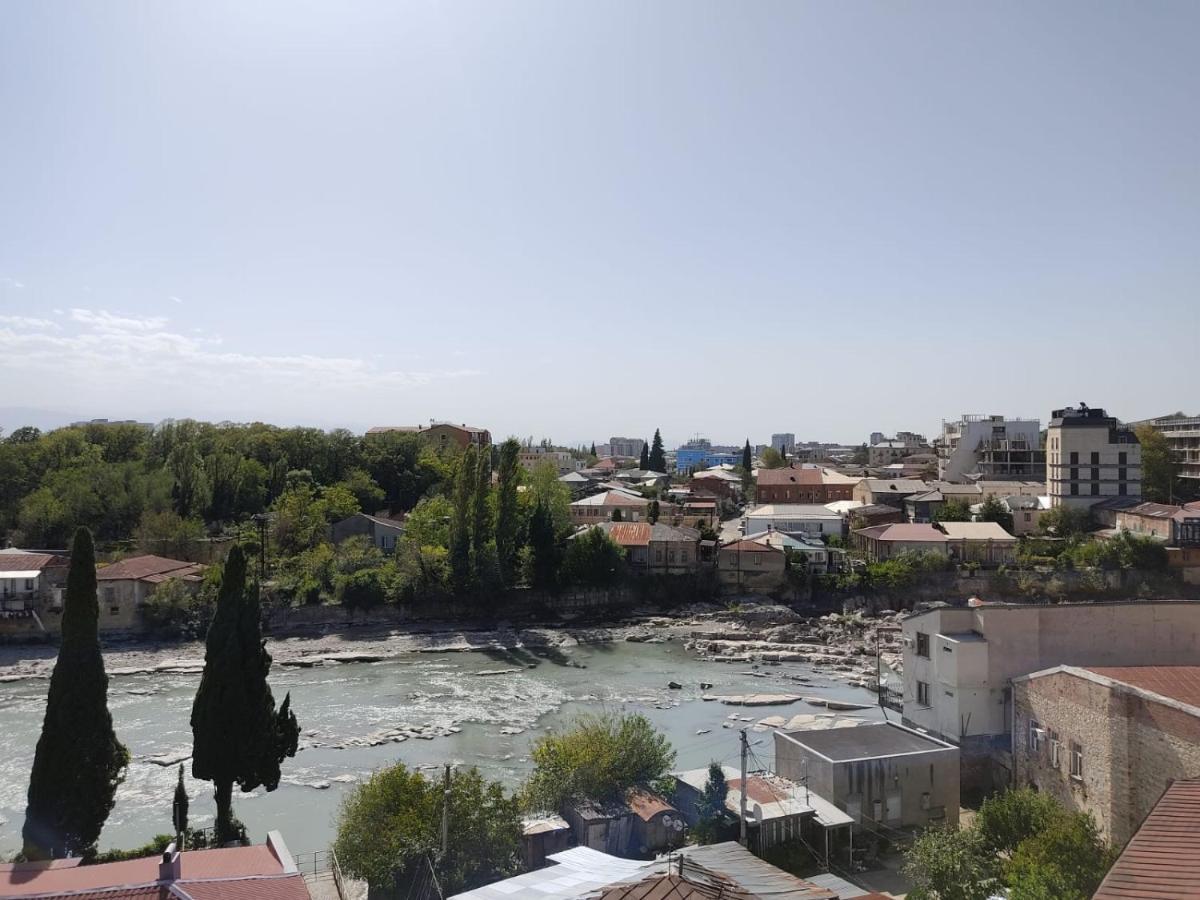 Pushkin Street Pearl Ξενοδοχείο Κουτάισι Εξωτερικό φωτογραφία